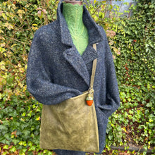 Load image into Gallery viewer, Acorn Purse Charm
