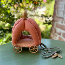 Load image into Gallery viewer, Fairytale Pumpkin Carriage
