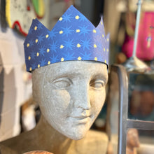 Load image into Gallery viewer, Six Paper Crowns

