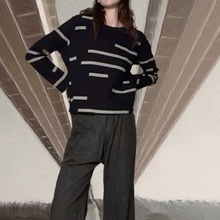 Load image into Gallery viewer, Mod Shapes Top
